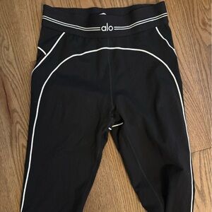 ALO Yoga Black Leggings with White Accents